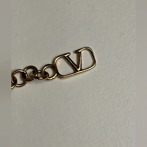 Valentino Garavani Logo Bracelet - Picture 5 of 6